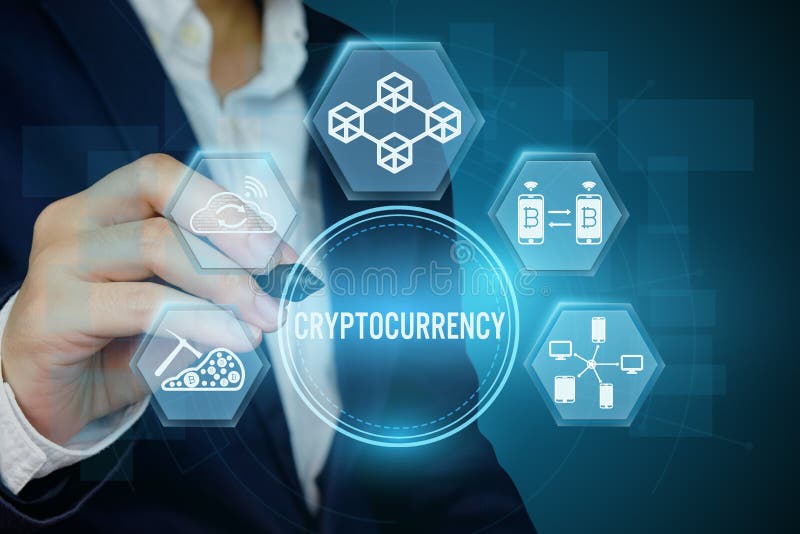 Affärsman som pekar symbolen av cryptocurrency- och blockchainconcen arkivfoto Affärsman som pekar symbolen av cryptocurrency- och blockchainconcen arkivfoto