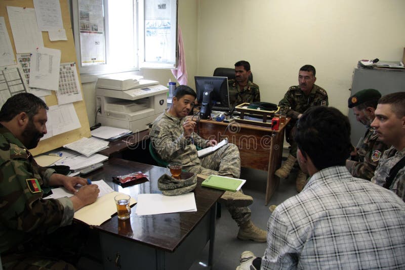 afghan amerikanskt armésoldatdrev arkivfoto afghan amerikanskt armésoldatdrev arkivfoto