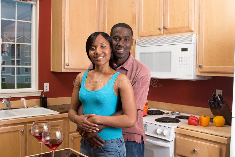 African American Couple in Kitchen-Horizont