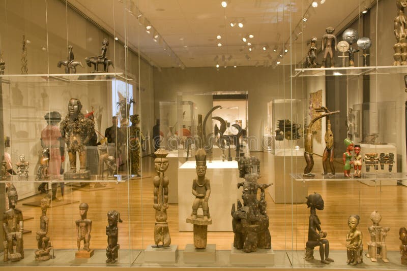 African sculptures in Seattle Art Museum stock photos