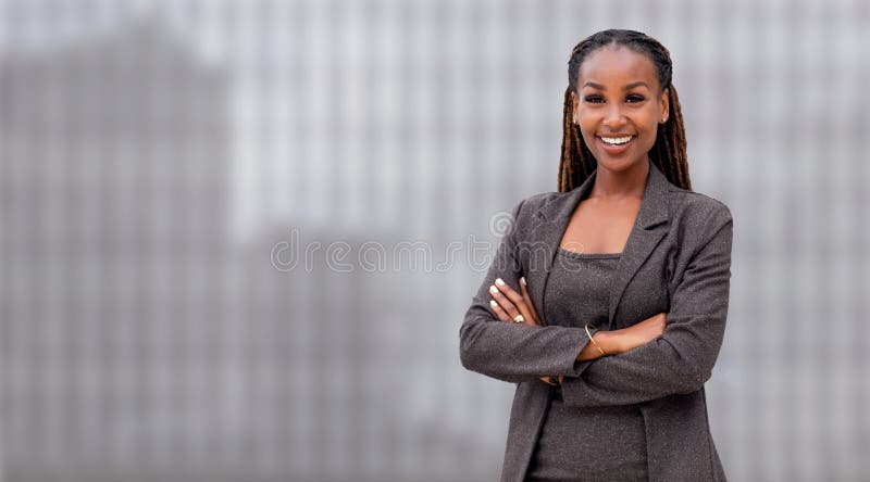Afrikaans-Amerikaanse zakenvrouw architect, vastgoedverkoper, in een groot spandoek