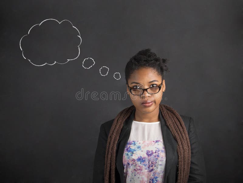 Afrikaanse Amerikaanse vrouwenleraar of student die gedachte wolk denken stock afbeelding Afrikaanse Amerikaanse vrouwenleraar of student die gedachte wolk denken stock afbeelding