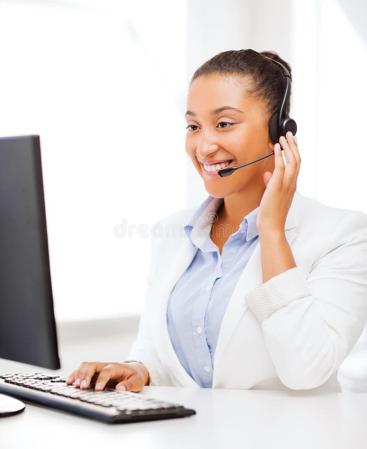 Afrikaanse Vrouwelijke Helpline Exploitant Stock Afbeelding Image of