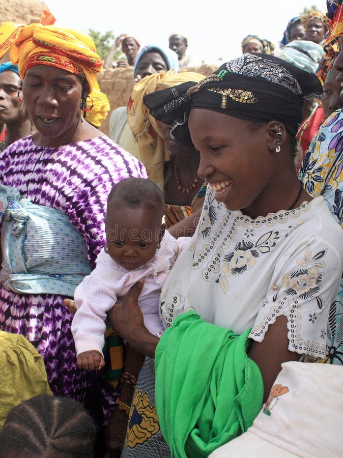 Afrikanische Frauen mit Kindern