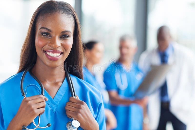 Afrikansk medicinsk sjuksköterska