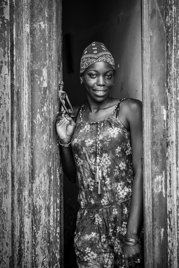 Afro dziewczyna Portret piękna kubańska dziewczyna fotografia royalty free Afro dziewczyna Portret piękna kubańska dziewczyna fotografia royalty free