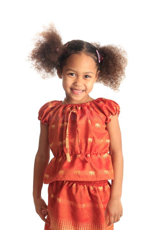 Afroe-amerikanisch schöne Mädchenkinder mit schwarzem c lizenzfreies stockbild Afroe-amerikanisch schöne Mädchenkinder mit schwarzem c lizenzfreies stockbild