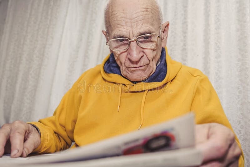 Aged face sitting