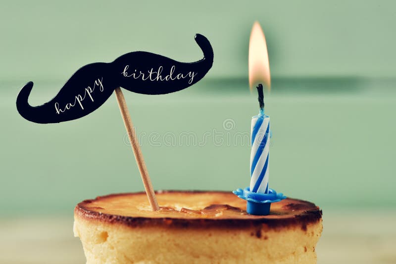 Agglutini, acceso candela e mandi un sms al buon compleanno fotografie stock libere da diritti Agglutini, acceso candela e mandi un sms al buon compleanno fotografie stock libere da diritti