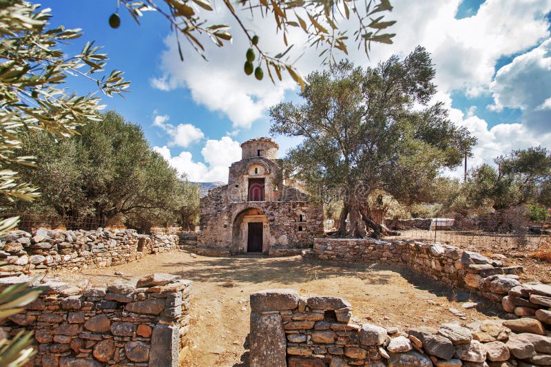 Agii Apostoli Byzantine 10th-11th century Church in Naxos, the only church in Naxos with two stories. Agii Apostoli Byzantine 10th-11th century Church in Naxos, the only church in Naxos with two stories.