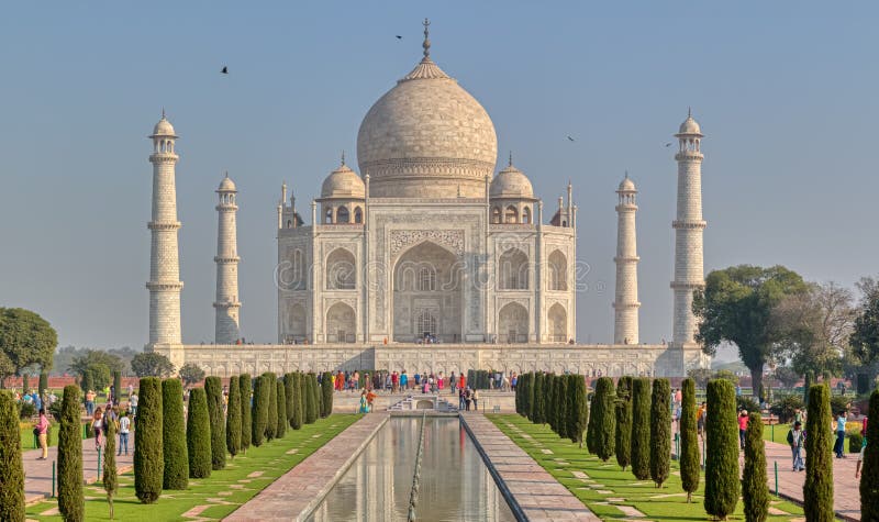 People Visit Taj Mahal in India Editorial Photo - Image of dome, hinduism:  160653721