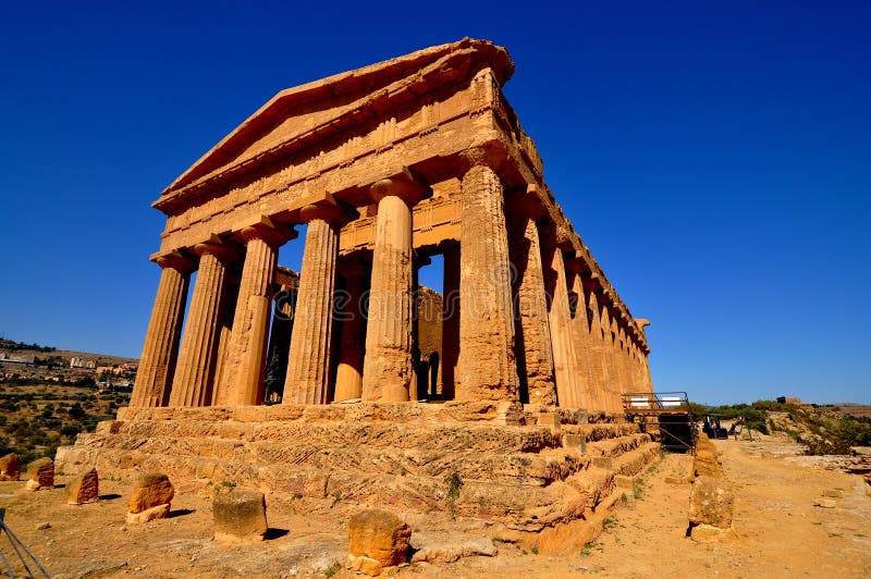 agrigento grecka sicilia świątynia zdjęcie stock agrigento grecka sicilia świątynia zdjęcie stock