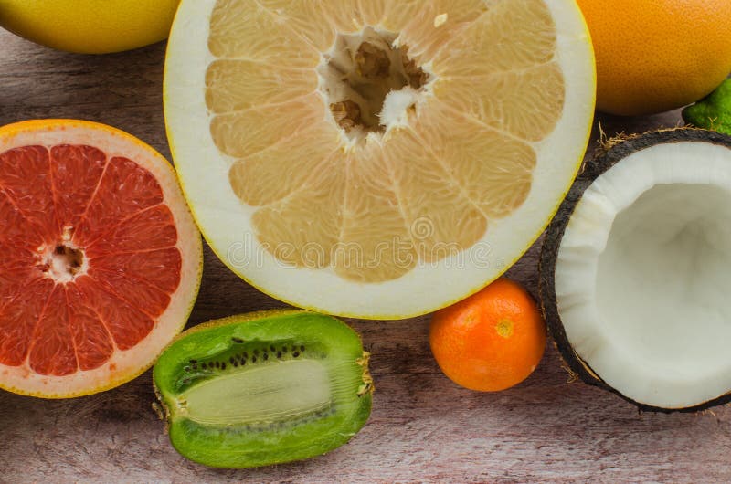 Agrumes orange, citron, pamplemousse, mandarine, chaux image stock Agrumes orange, citron, pamplemousse, mandarine, chaux image stock