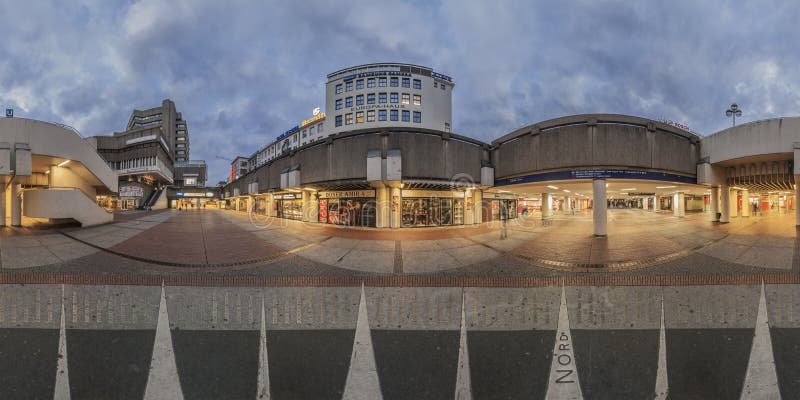 Agujero de Kroepcke en Hannover. Panorama de 360 grados. foto de archivo libre de regalías Agujero de Kroepcke en Hannover. Panorama de 360 grados. foto de archivo libre de regalías