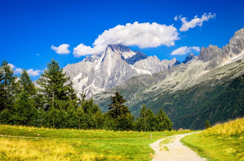 Aiguille du Midi, Chamonix, Mont Blanc στη Γαλλία στοκ φωτογραφίες