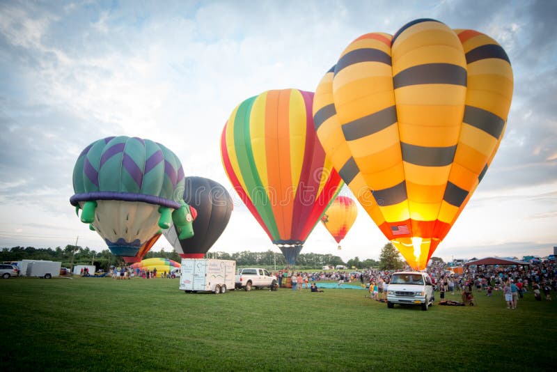 Air Balloon Show and crowd editorial photo. Image of york 95800431