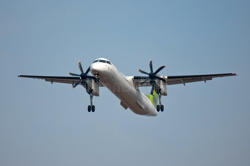 AirBaltic de Havilland DHC-8 fotos de archivo AirBaltic de Havilland DHC-8 fotos de archivo