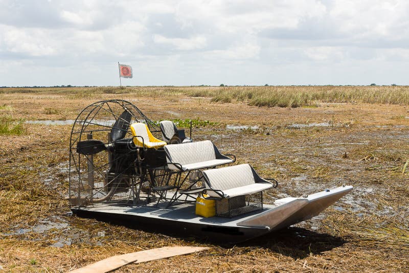 Airboat, marismas foto de stock Airboat, marismas foto de stock