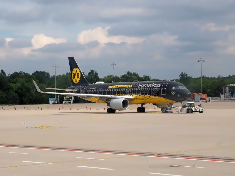 Airbus ομάδας BVB Ντόρτμουντ, μια γερμανική ομάδα ποδοσφαίρου στοκ φωτογραφίες Airbus ομάδας BVB Ντόρτμουντ, μια γερμανική ομάδα ποδοσφαίρου στοκ φωτογραφίες