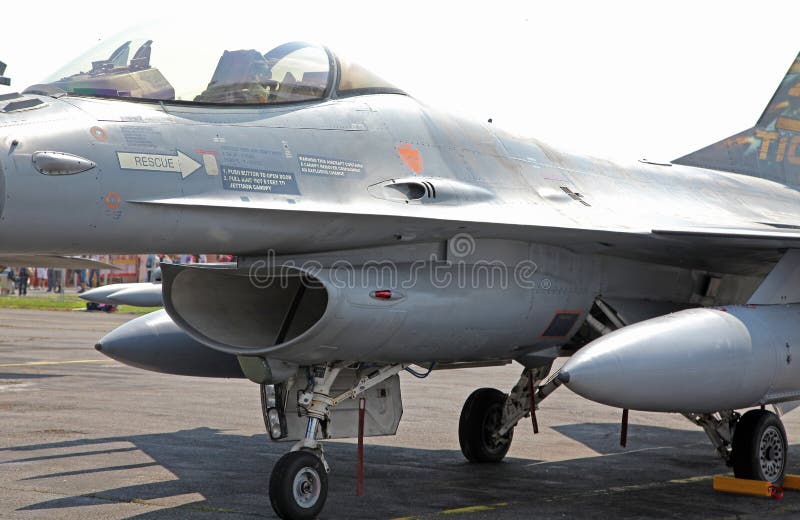 Lietadlá F-16