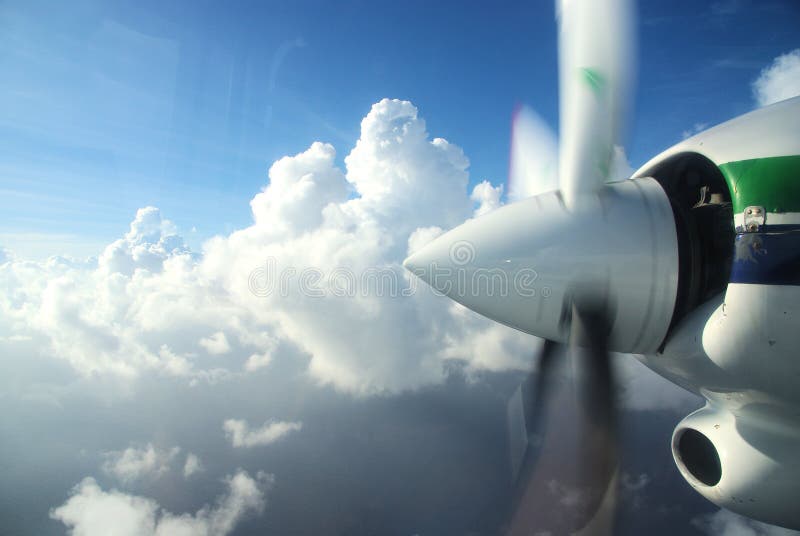 Eliche da piccolo un aereo da vedere cabina di pilotaggio.