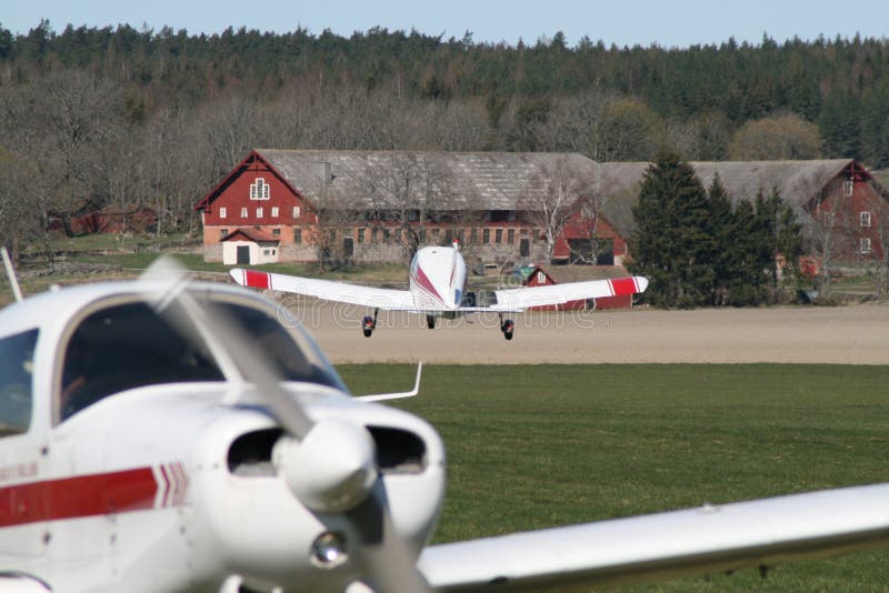 Privato aeroplani sul piccolo aeroporto.