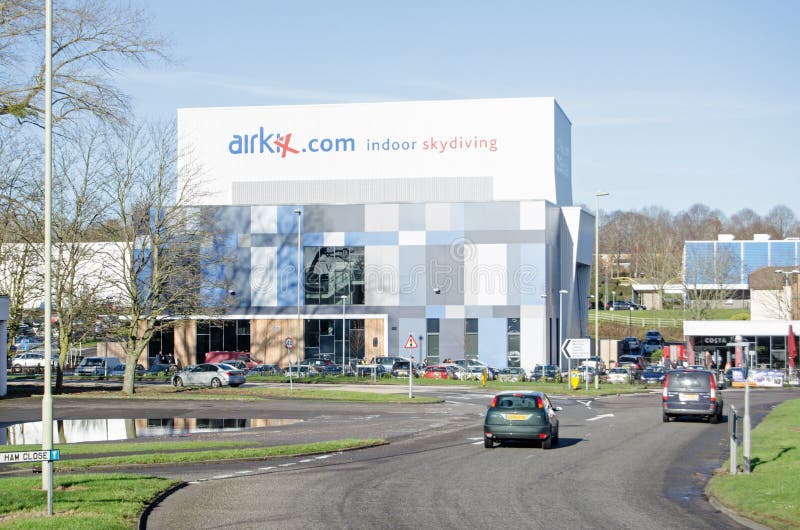 Airkix che si lancia in caduta libera, Basingstoke fotografie stock Airkix che si lancia in caduta libera, Basingstoke fotografie stock