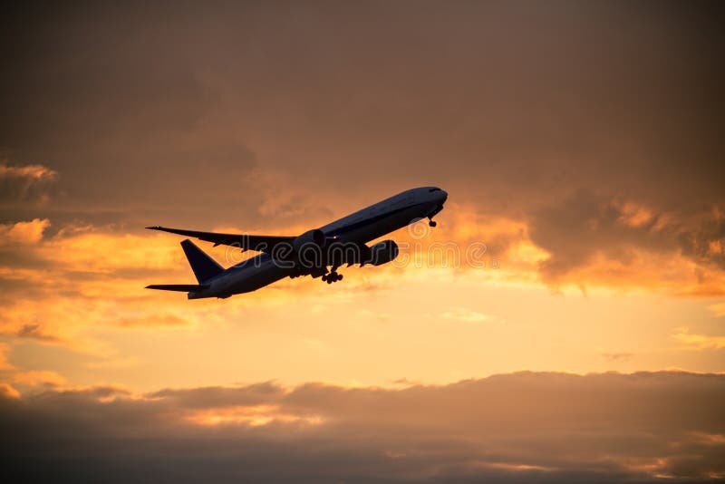 airplane taking off airplane taking off