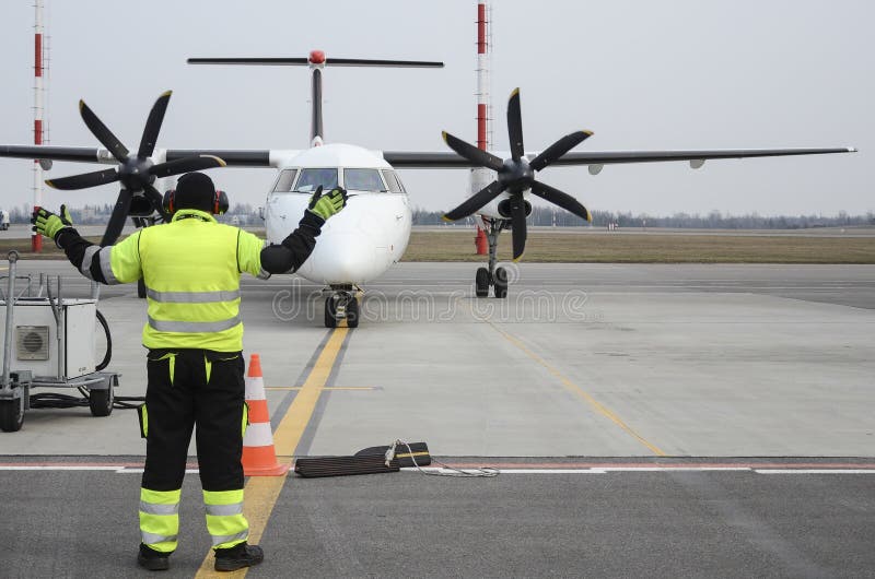 Airplane taxiing