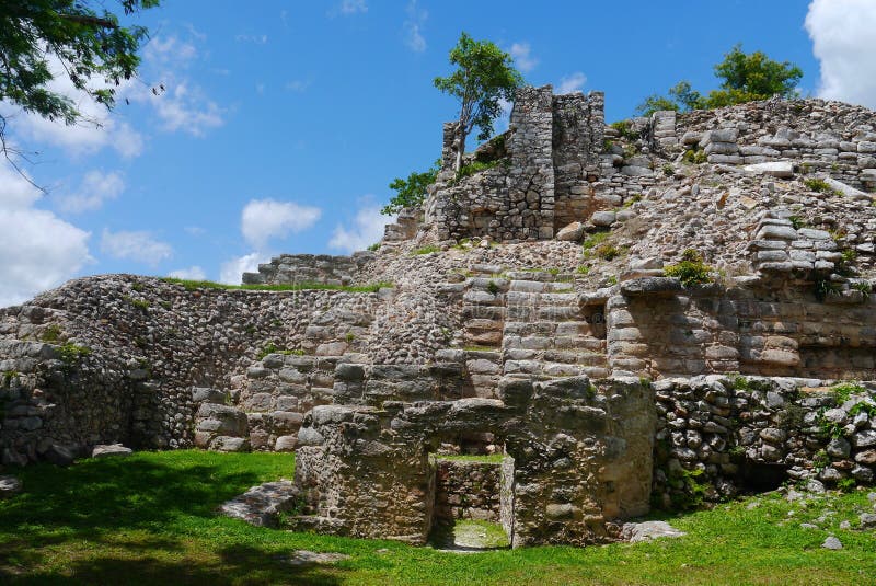 Ake mayan ruins Pyramide culture mexico Yucatan