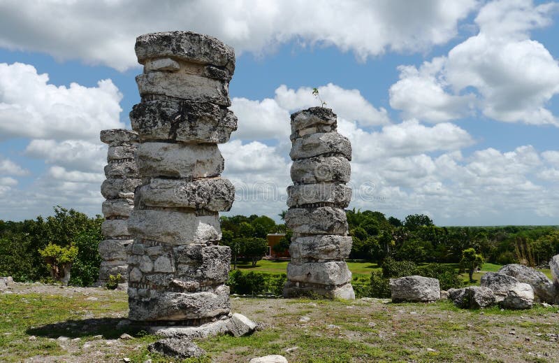 Ake mayan ruins Pyramide culture mexico Yucatan