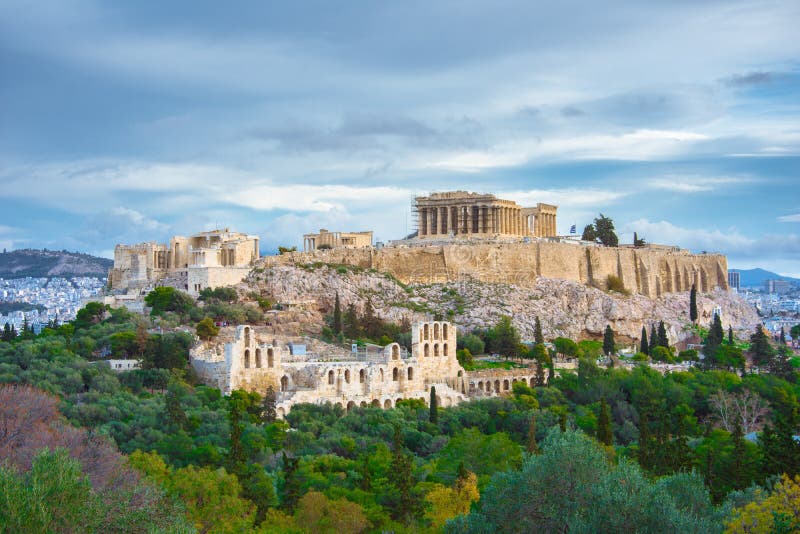 Akropol med Parthenon och den Herodion teatern Sikt från kullen av Philopappou, Aten arkivfoton Akropol med Parthenon och den Herodion teatern Sikt från kullen av Philopappou, Aten arkivfoton
