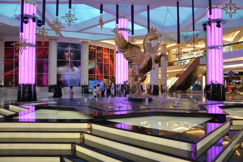 Al Ain Mall in the UAE editorial stock image. Image of landmark 22752164