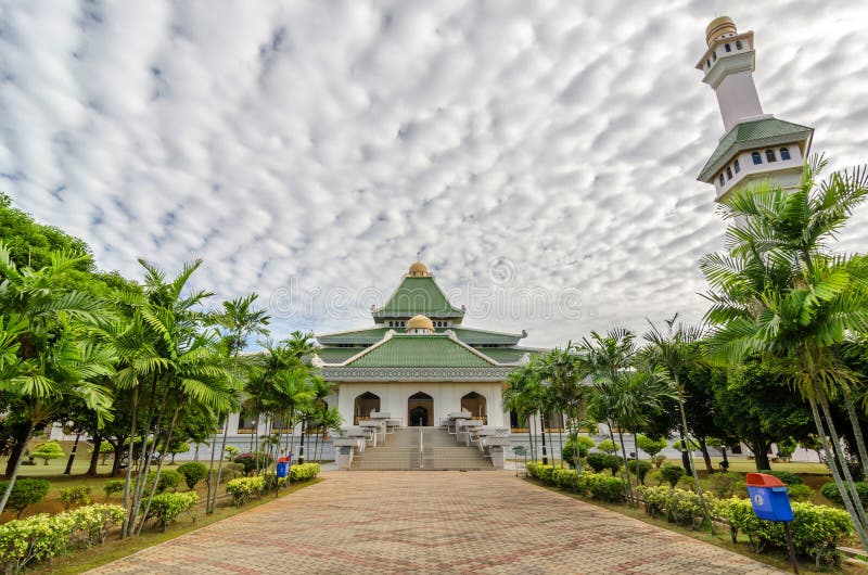 Melaka azim masjid al Masjid Al