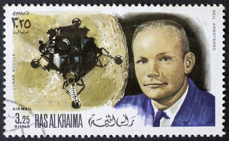 AL KHAIMA RAS - CIRCA 1969: ένα γραμματόσημο παρουσιάζει Neil Armstrong - πρώτο άτομο στο φεγγάρι, circa το 1969 στοκ φωτογραφίες AL KHAIMA RAS - CIRCA 1969: ένα γραμματόσημο παρουσιάζει Neil Armstrong - πρώτο άτομο στο φεγγάρι, circa το 1969 στοκ φωτογραφίες
