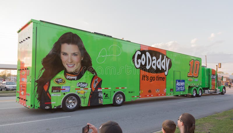 Alador de Danica Patrick #10 NASCAR foto de stock royalty free Alador de Danica Patrick #10 NASCAR foto de stock royalty free