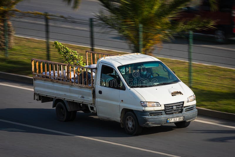 Used 2005 HYUNDAI LIBERO 1T for Sale BF708681  BE FORWARD