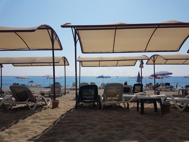 Alanya/Turkije - 11 9 2019: verbazingwekkend uitzicht op het strand van Alanya 'Diamond hill resort and spa' royalty-vrije stock foto's Alanya/Turkije - 11 9 2019: verbazingwekkend uitzicht op het strand van Alanya 'Diamond hill resort and spa' royalty-vrije stock foto's