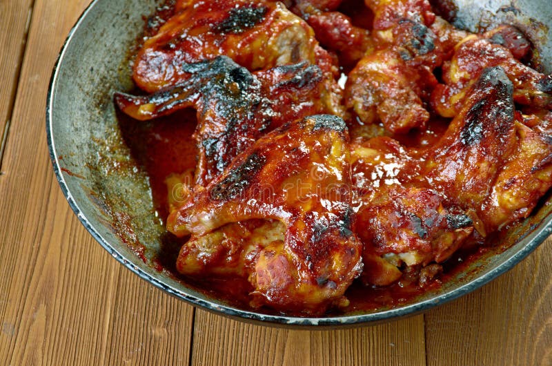 Alitas De Pollo En Salsa Picante Imagen de archivo Imagen de sano