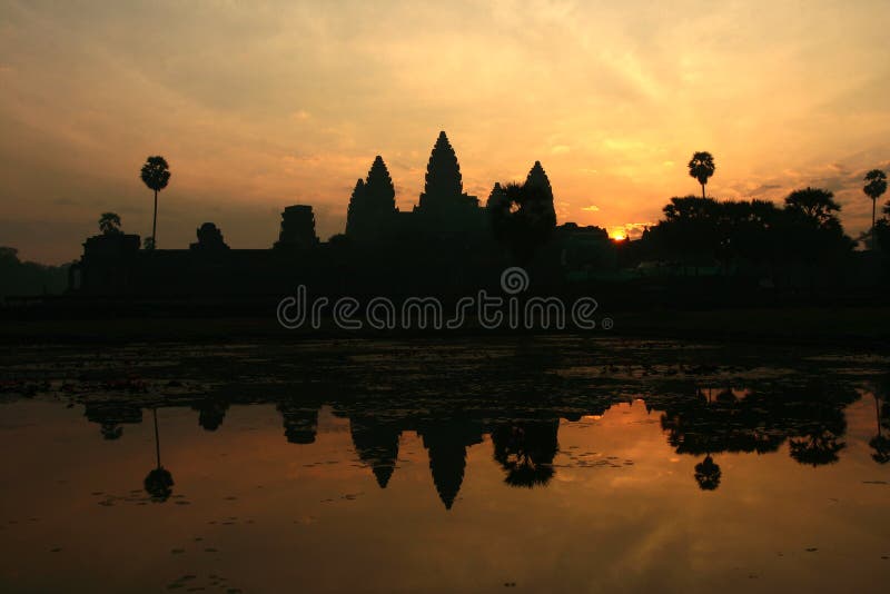 Alba di Angkor Wat in Cambogia immagine stock Alba di Angkor Wat in Cambogia immagine stock