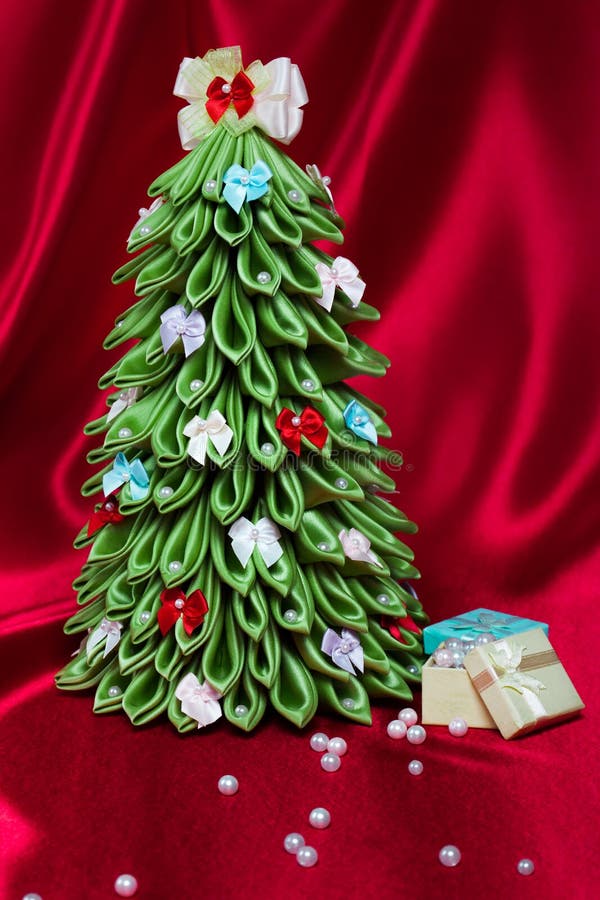 Albero Di Natale Kanzashi.Albero Di Natale Handmade Del Tessuto Fotografia Stock Immagine Di Scheda Festa 28168638