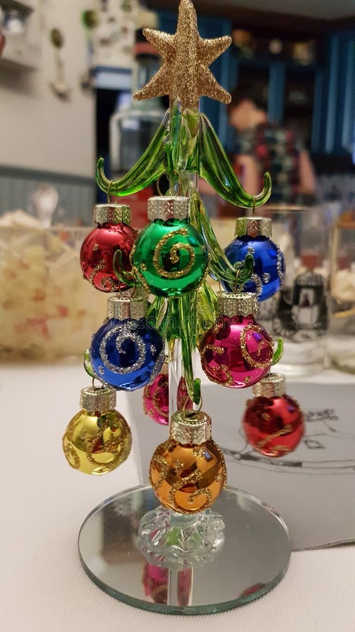 Decorazioni Per Albero Di Natale In Vetro Albero Di Natale in Vetro in Miniatura Con Ornamenti Di Natale Colorati