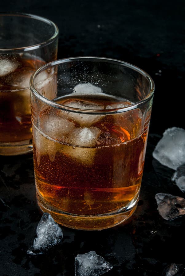 Alcohol Cocktail Whiskey and Cola Stock Image Image of beverage