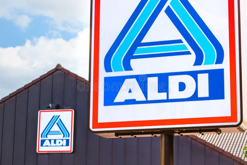 Aldi assine na Alemanha siegen imagens de stock royalty free