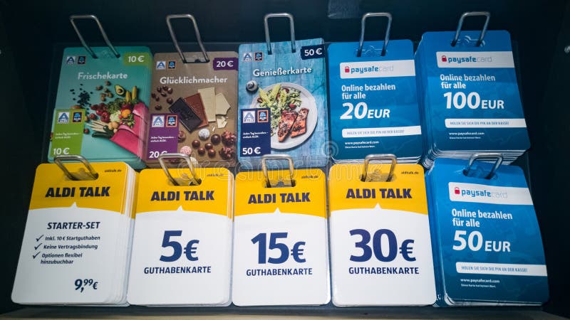 Tarjetas de regalo spotify fotografías e imágenes de alta resolución - Alamy