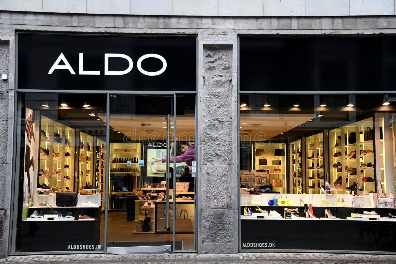 Aldo Store editorial stock Image of lighting -