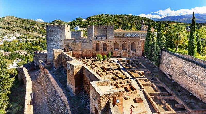 Alhambra Alcazaba Castle Towers Ruins Grenade Andalousie Espagne