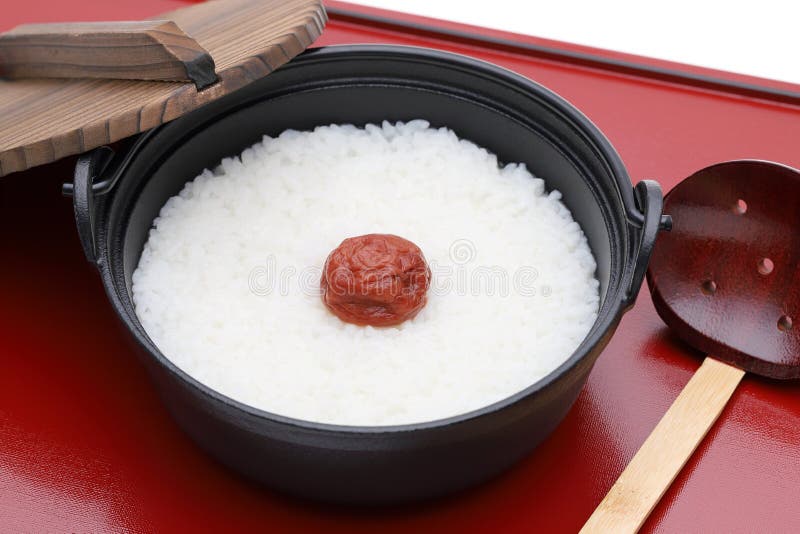 Foto de Comida Japonesa Ingrediente Naruto Peixe Bola e mais fotos