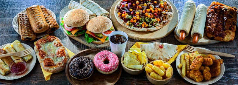 Alimentos que aumentan el riesgo de cáncer. Comida chatarra foto de archivo