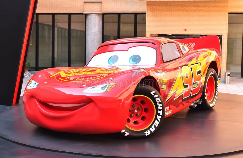 Disney Pixar Cars – Véhicule Flash McQueen arbuste 